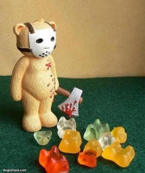 Jason Bear Kills Gummis 