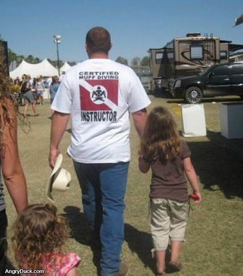 Muff Diving Instructor