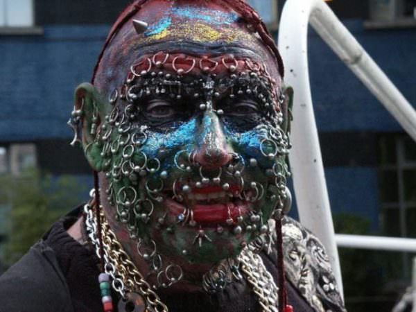 Please Give me Attention