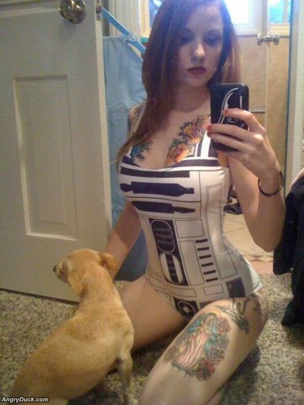 R 2 D 2