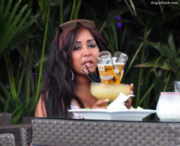 Snooki Is Thirsty