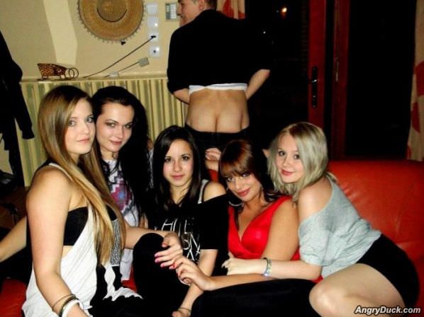 Photobomber Level Expert