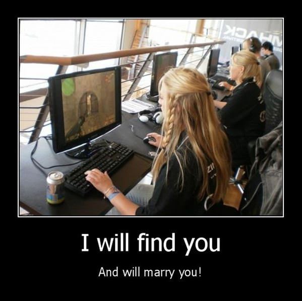Counterstrike Gamer Girl