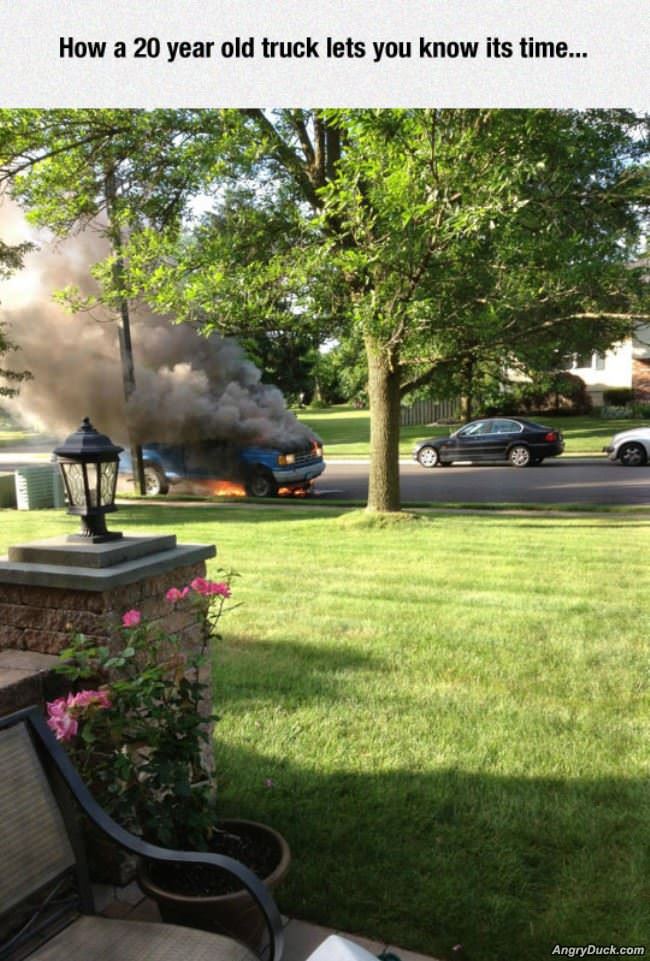 How A Truck Lets You Know