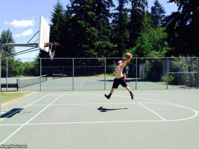 Me Trying To Dunk
