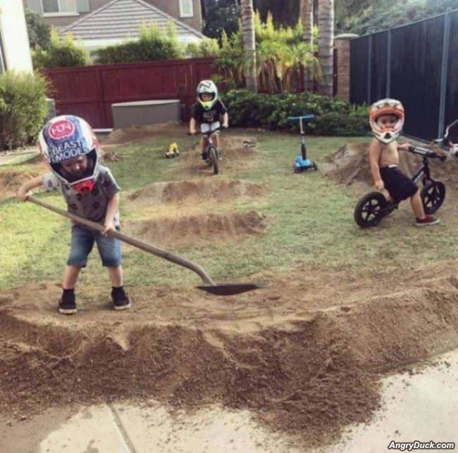 These Kids Know How To Have Fun