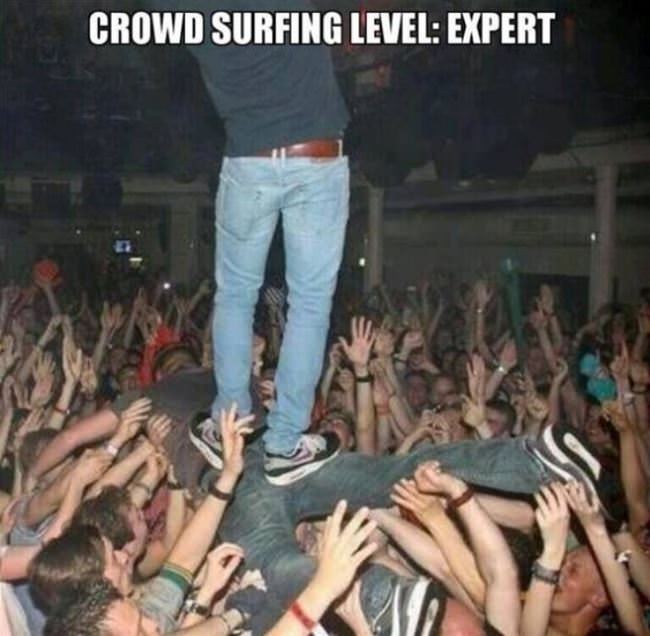 Crowd Surfing Level