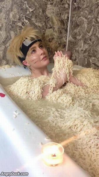 Noodle Bath
