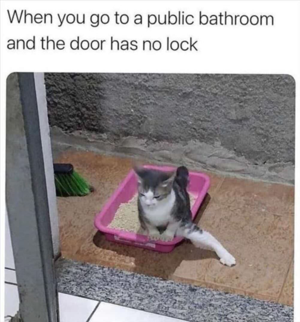 the door has no lock