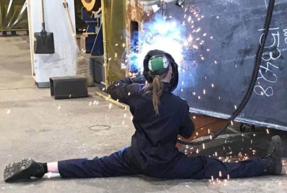 getting right in there