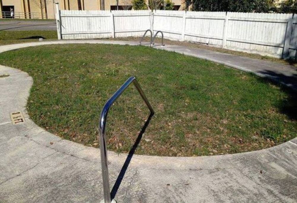 handle to help get out